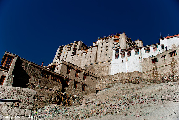 Leh-111225124511